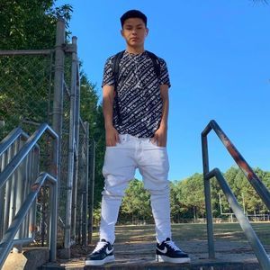 Meet your Posher, Guanakhiti